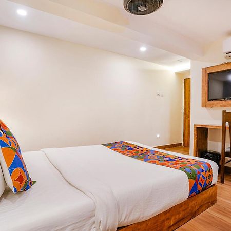 Fabhotel Grand Prime Nr Nesco Hotel Мумбаи Экстерьер фото